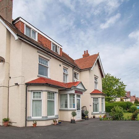 Rosaire With Private Car Park Bed & Breakfast Llandudno Exterior photo