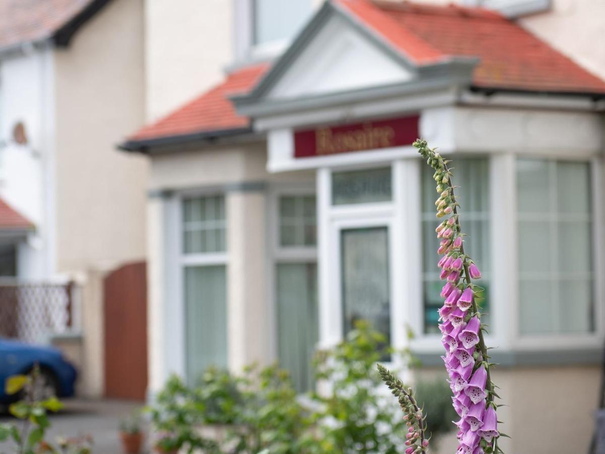 Rosaire With Private Car Park Bed & Breakfast Llandudno Exterior photo