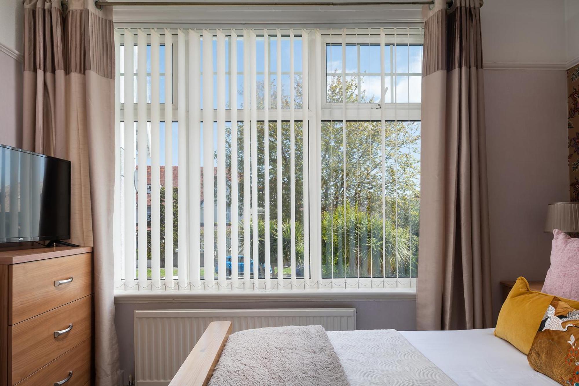 Rosaire With Private Car Park Bed & Breakfast Llandudno Exterior photo