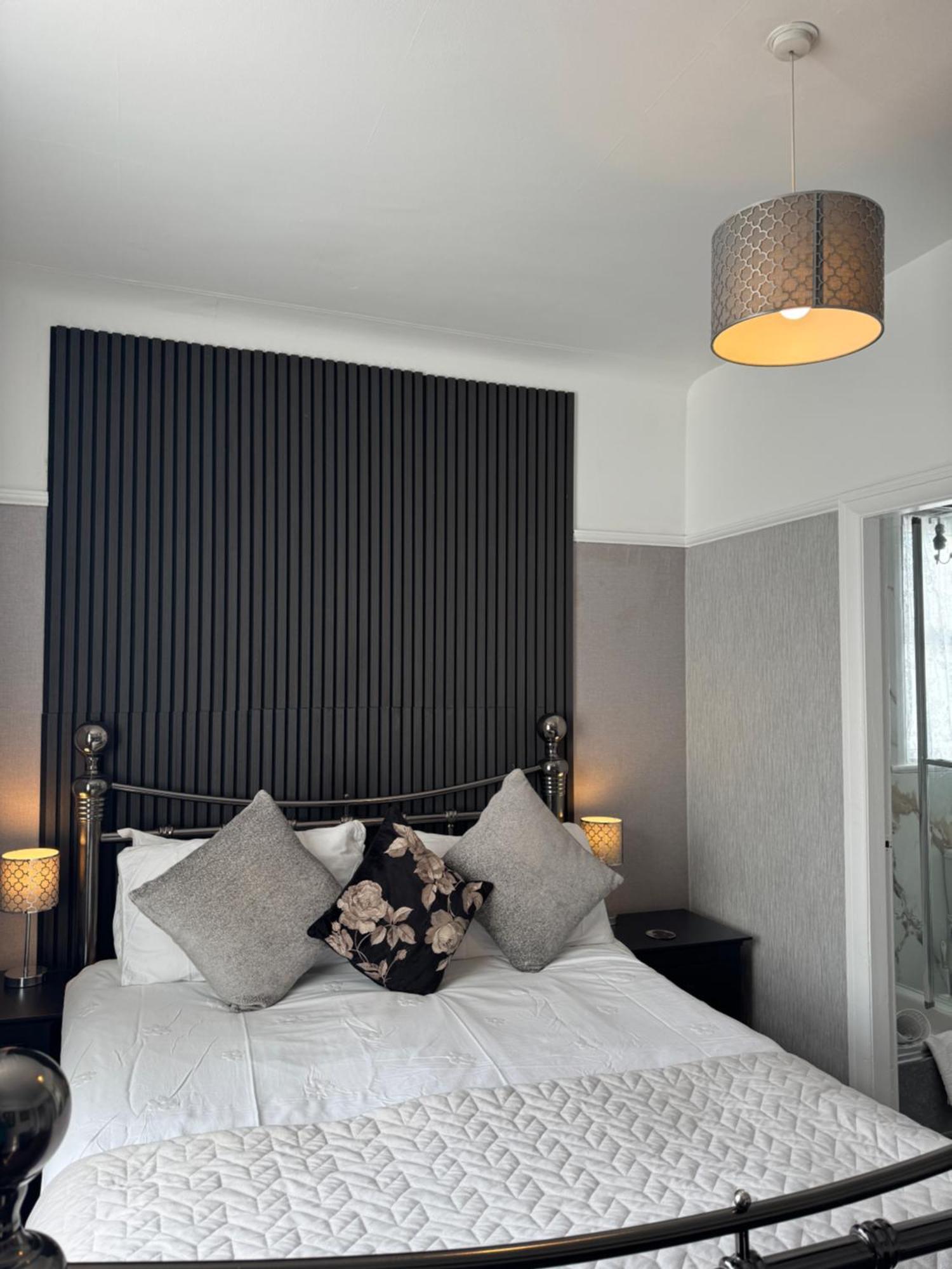 Rosaire With Private Car Park Bed & Breakfast Llandudno Exterior photo